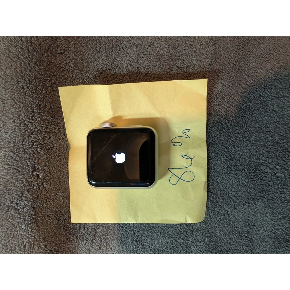 UNLOCKED 86% BATTERY HEALTH Apple Watch Series 3 Nike+ 38mm Silver Aluminum Case